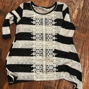 Adorable tunic.  Light weight.